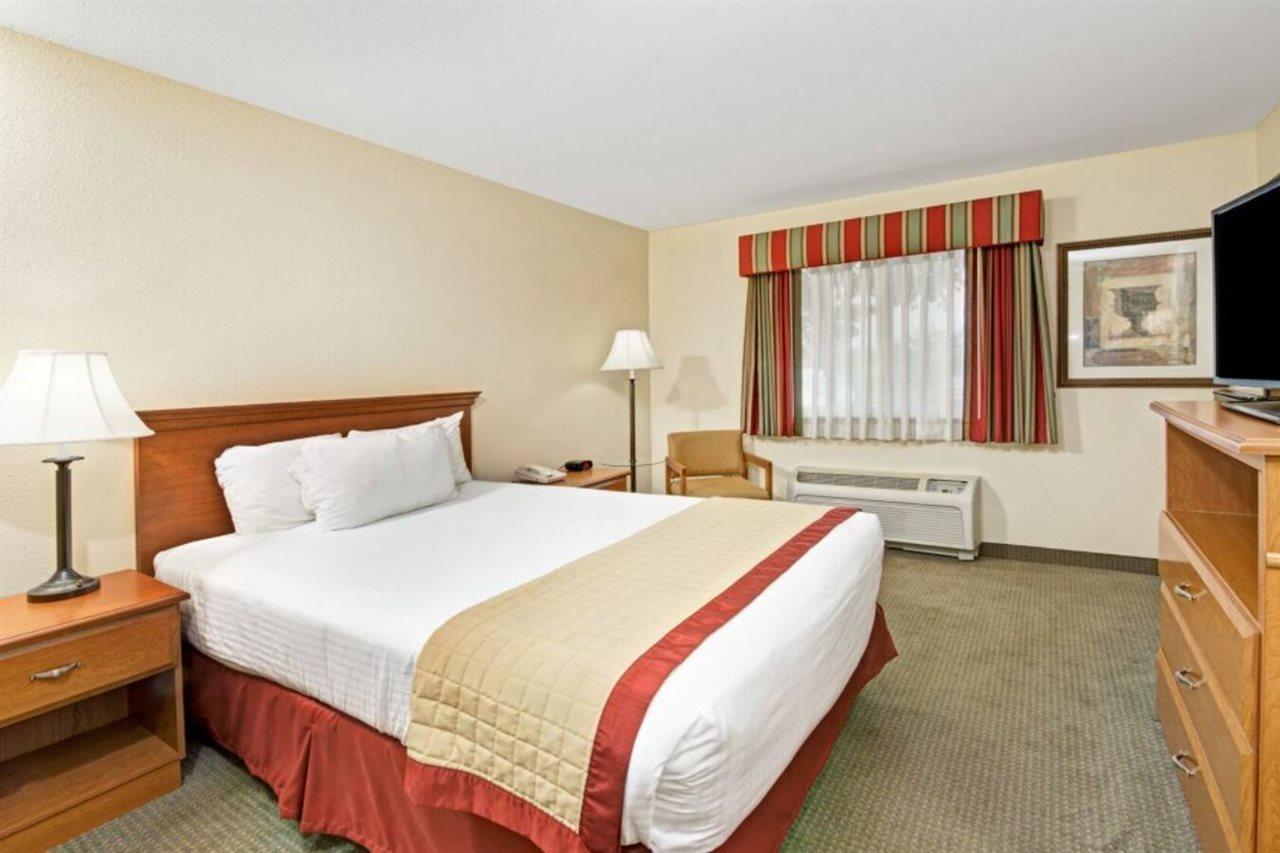 Hotel Baymont By Wyndham Indianapolis Zewnętrze zdjęcie