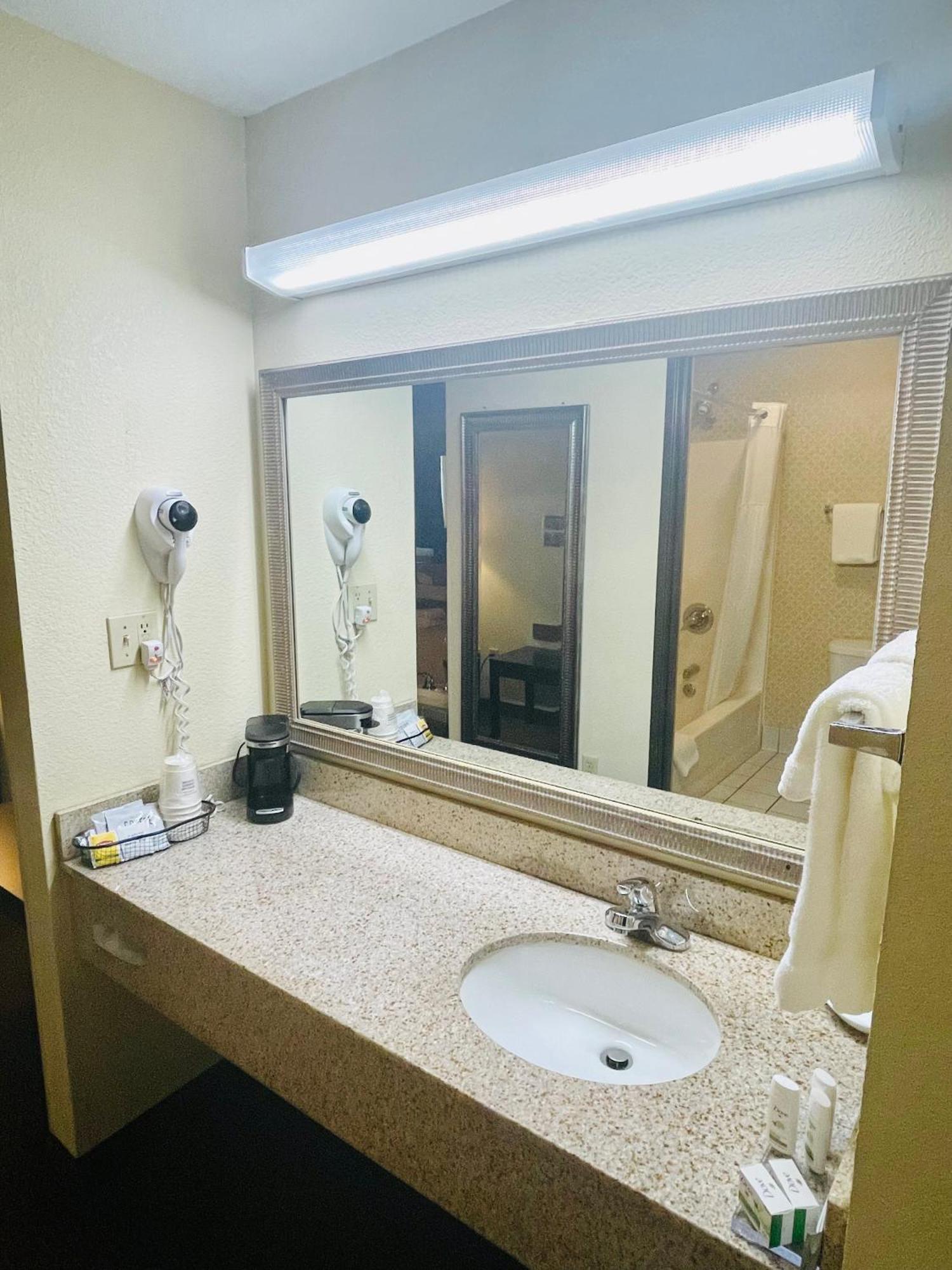 Hotel Baymont By Wyndham Indianapolis Zewnętrze zdjęcie